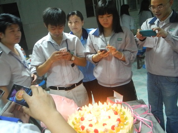 10、11月員工集體生日會報(bào)道
